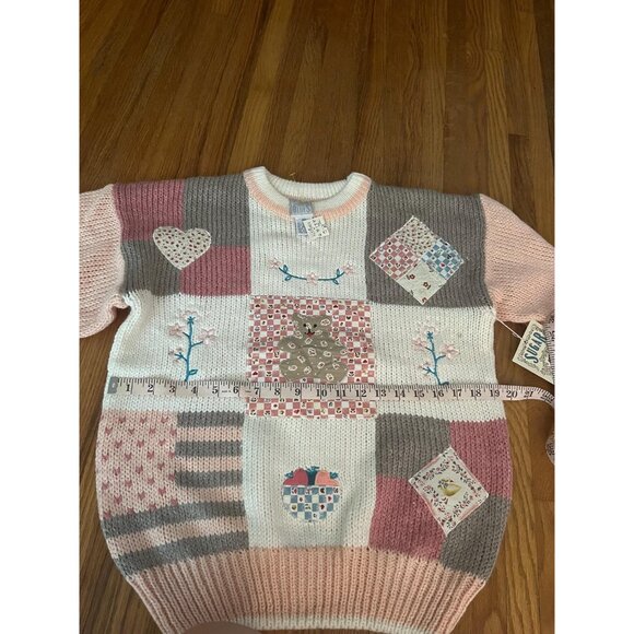 1980s vintage women's cottage core knit sweater, teddy bear and hearts, Medium - Picture 9 of 9